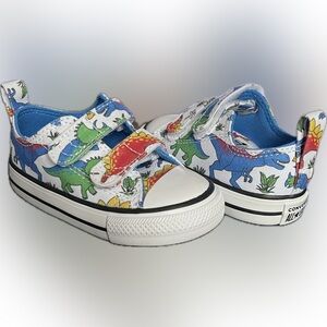 CONVERSE Kids size 5 dinosaur NIB